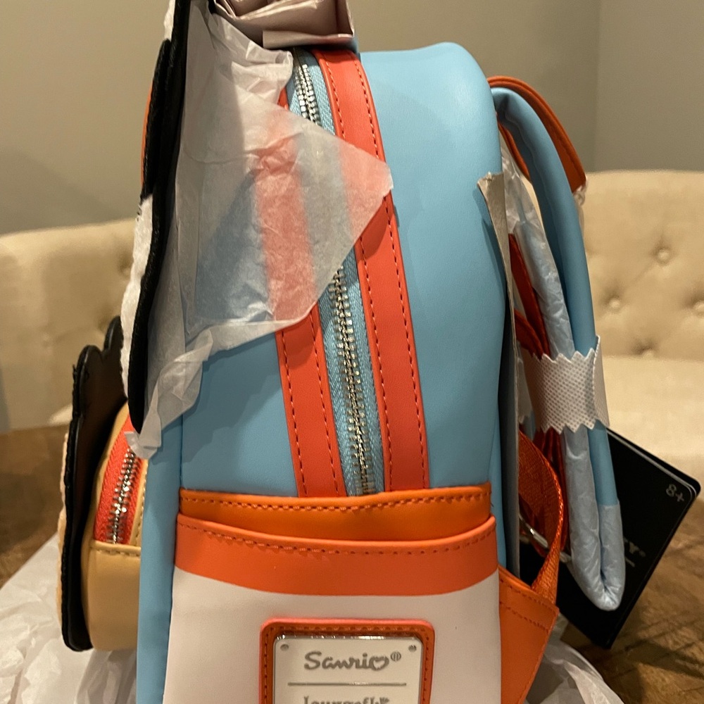 Hello Kitty Back Pack - Picture 3 of 8